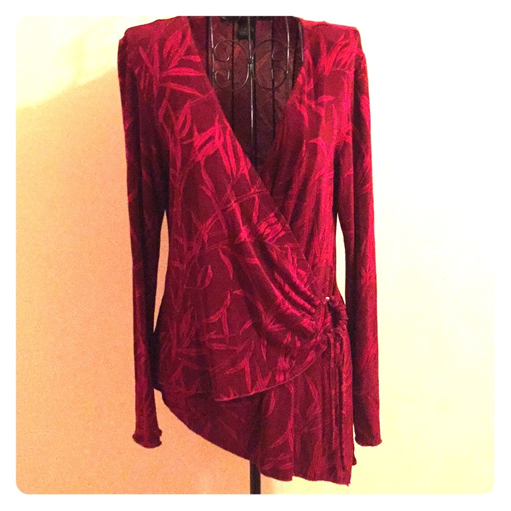💲🔻EUC Red Wrap Top with Handkerchief Hemline